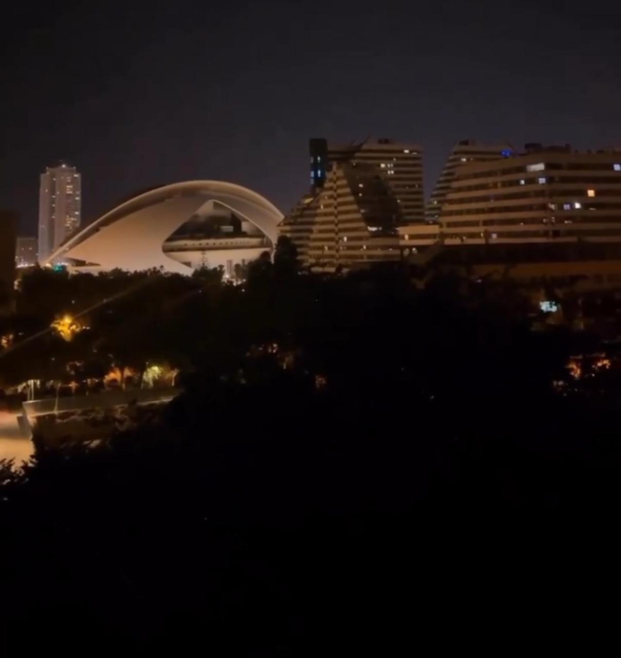 Piso Completo Cerca De Artes Y Ciencias Apartamento Valência Exterior foto